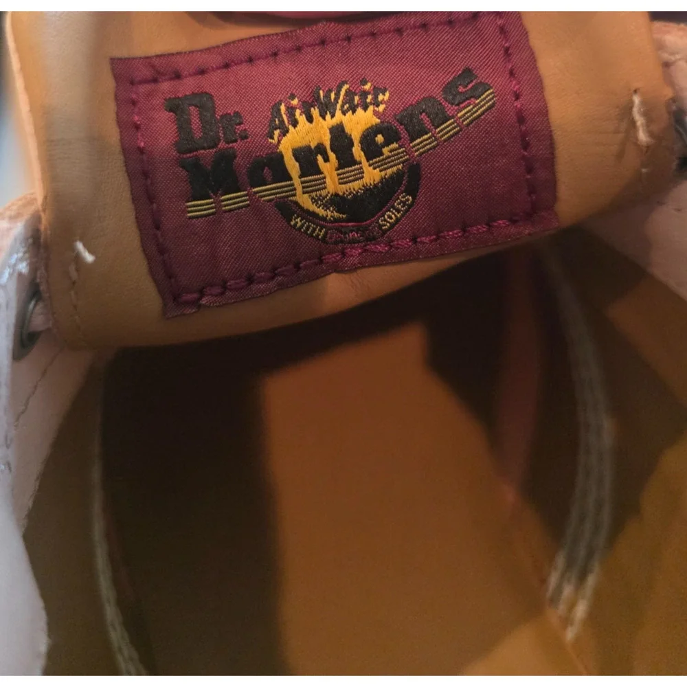 Dr. Martens Lowell Lace-Up Shoes Women 9 Pink Nubuck Leather Moc Toe Casual NWOB